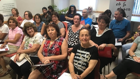 מתנדבים_הלומדים_בבית_הספר_למקצועות_ההתנדבות.jpg